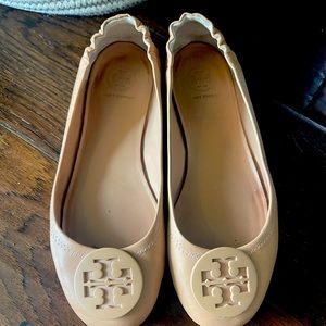 Practically new nude Tory Burch ballet flats